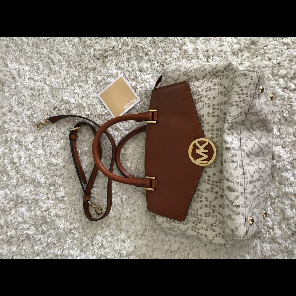 Michael Kors purse