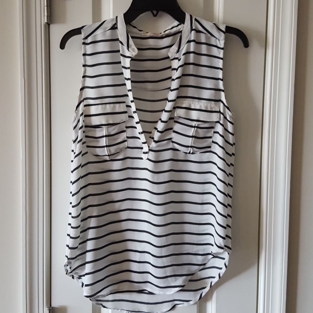 SALENordstroms. Like new sleeveless blouse