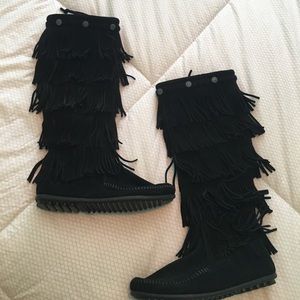 Black Minnetonka boots