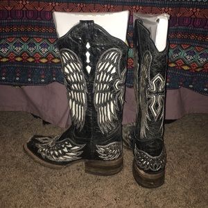 Corral Vintage Cross Boots