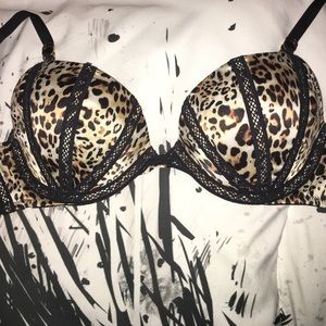 34C Victoria's Secret "Very Sexy" push up bra