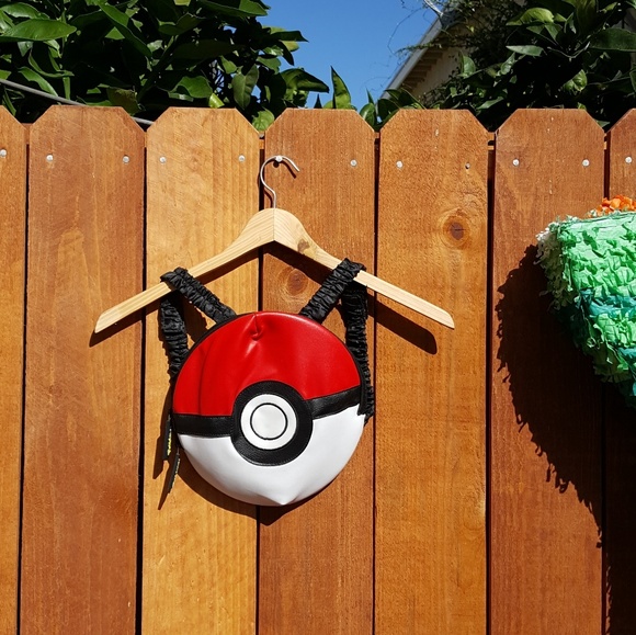 Pokemon Other - Kid's Pokemon Backpack w/... dare I say...Velcro!