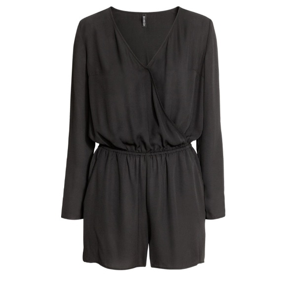 H&M Pants - H&M black 3/4 sleeve v-neck romper jumpsuit