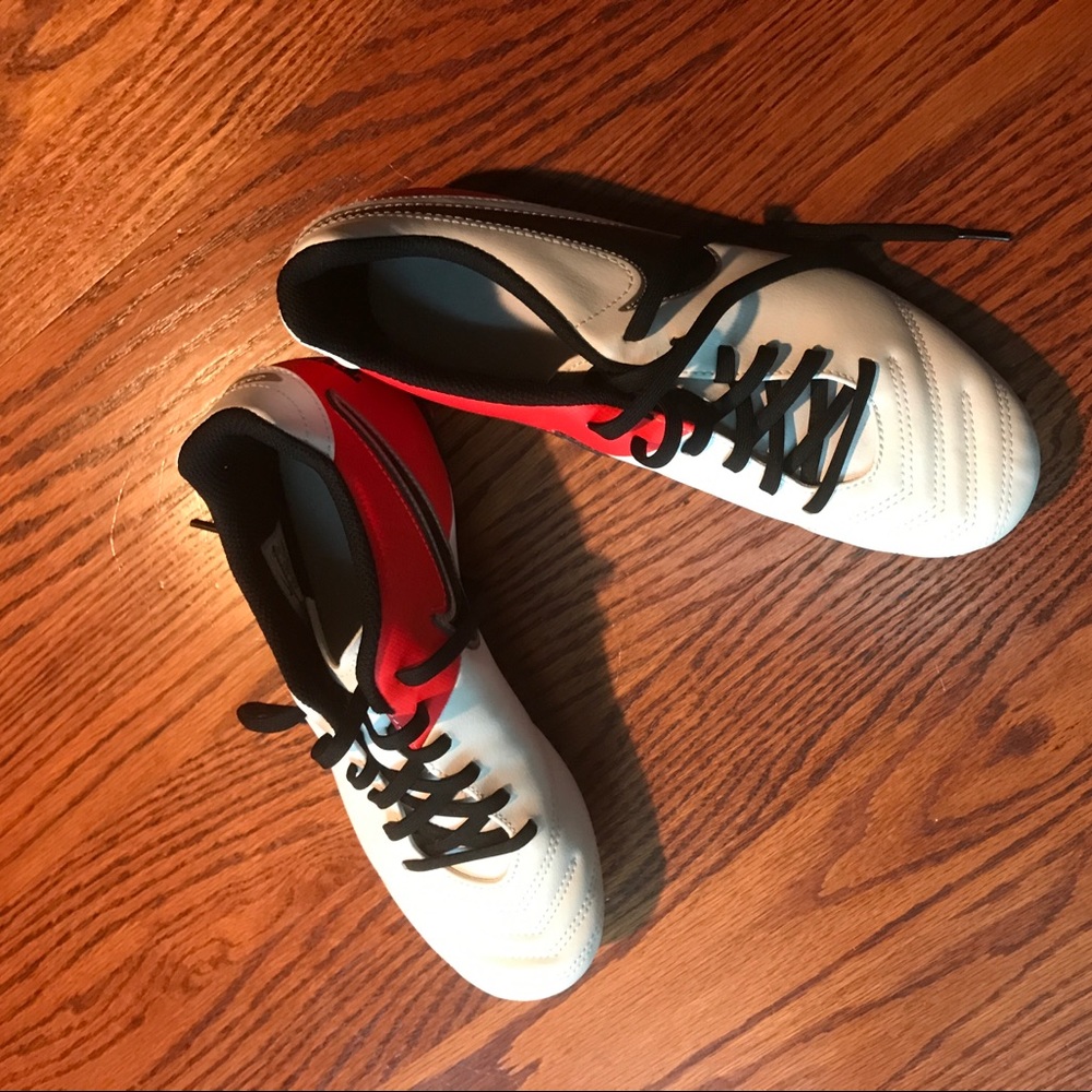 Brand new Nike soccer cleats 9