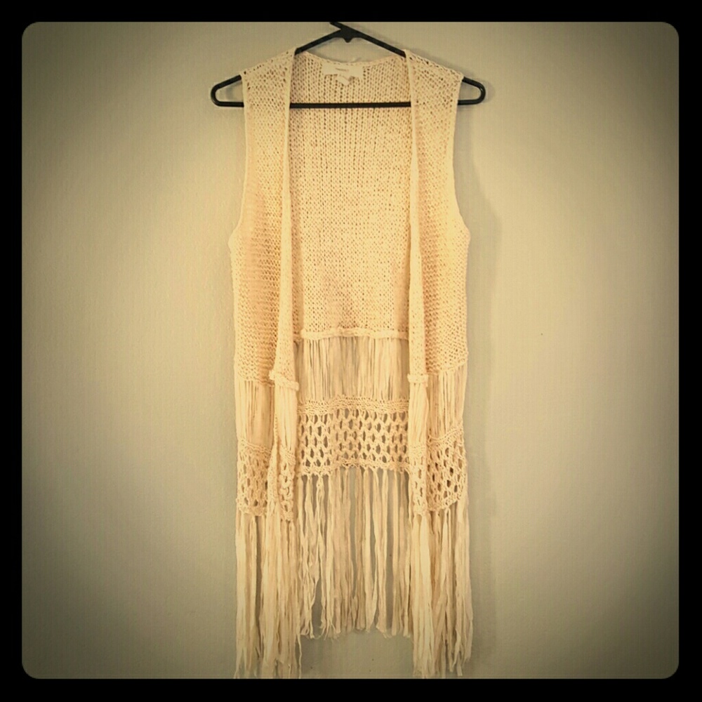 F21 Crochet Vest w/Fringe