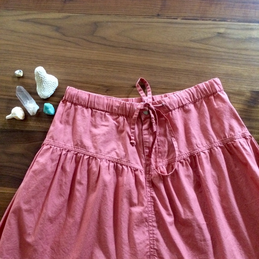 Vintage style high waisted coral skirt✨ - Picture 2 of 4