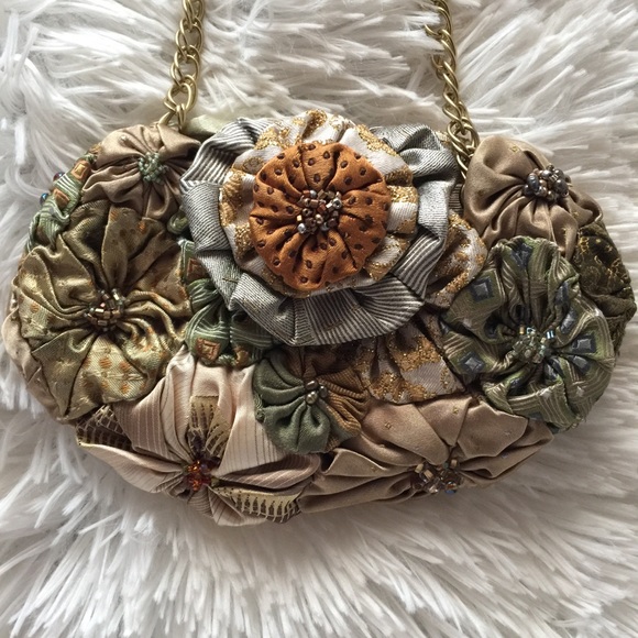 Tiny Silk Evening Bag - Picture 6 of 6