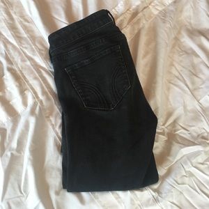 Black super skinny jeans