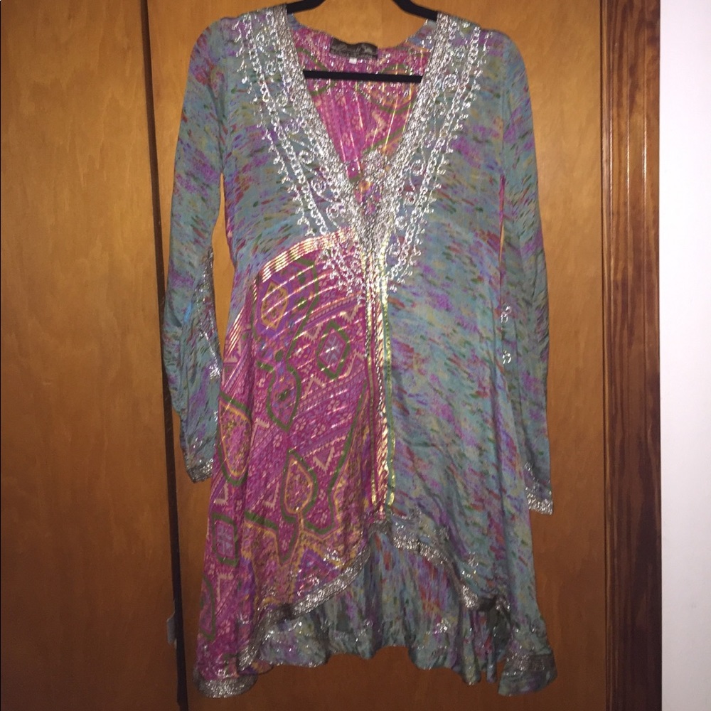 DONALE POUR SCOOP Embroidered Deep-V Silk Coverup