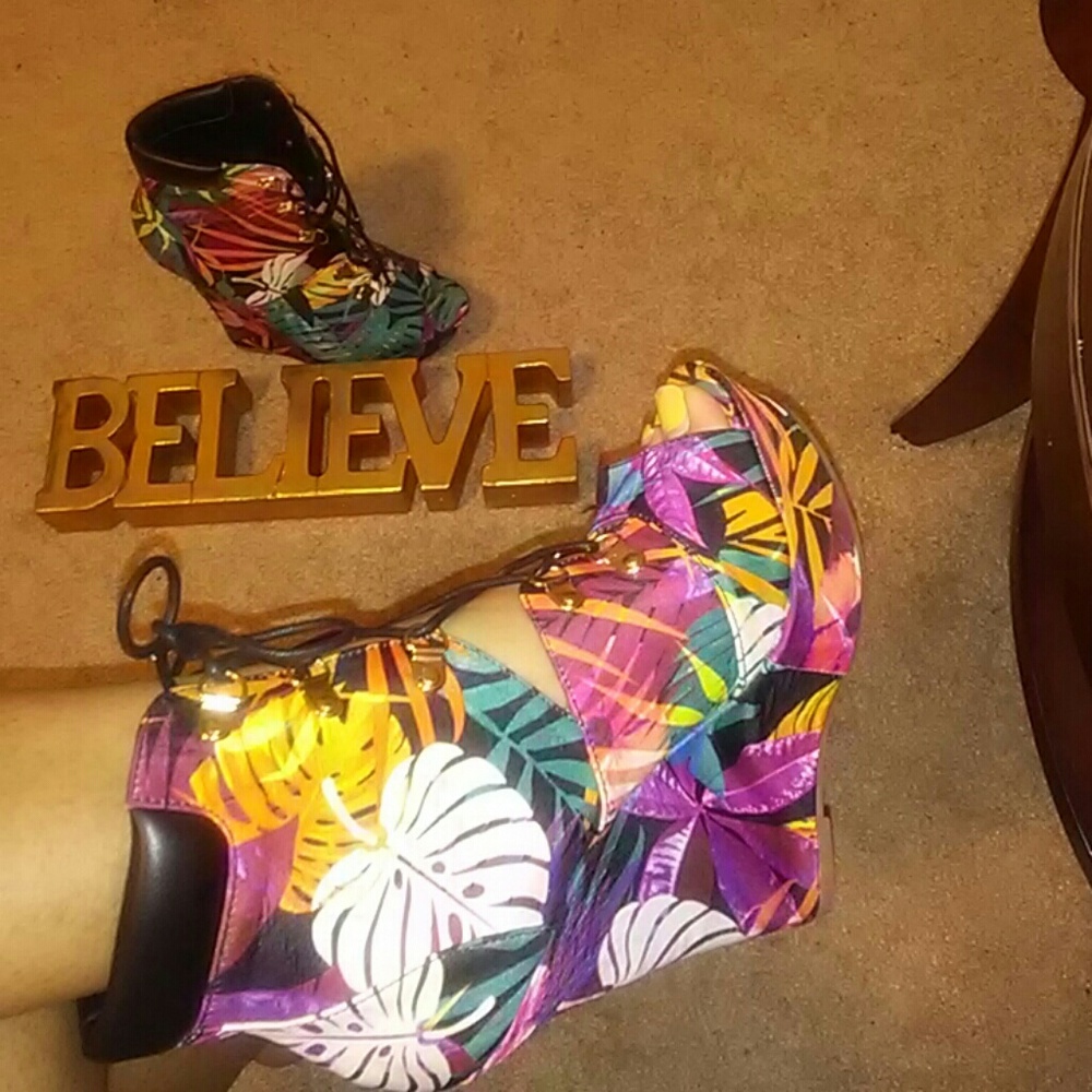 Wedge heels Size 7.5