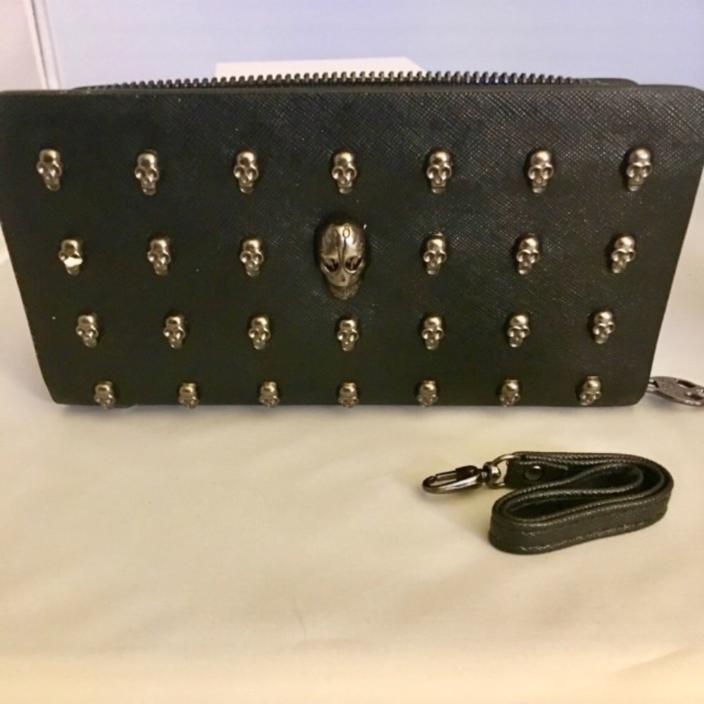 Scull Clutch Wristlet/Wallet