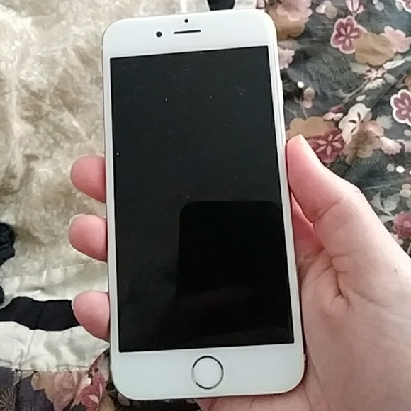 Iphone 6 - Picture 1 of 2