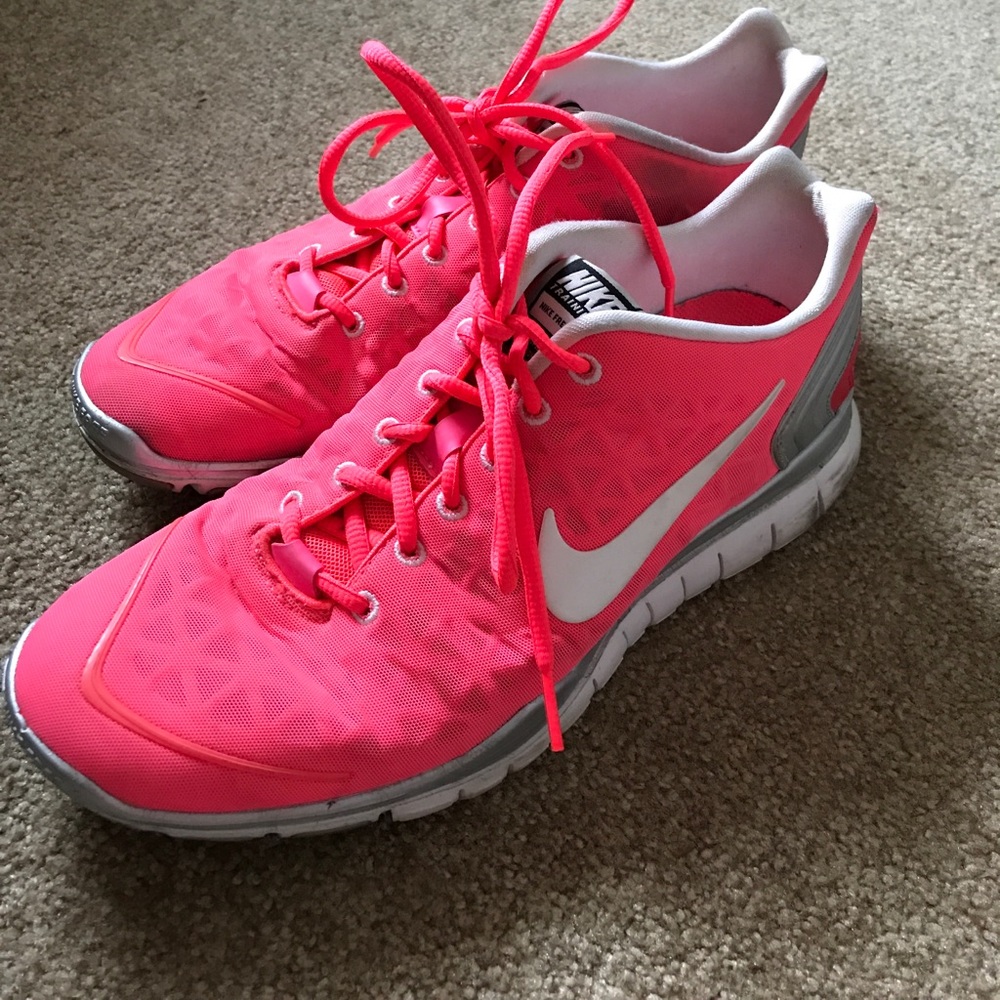 Nike Free Fit Sneakers
