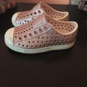 Natives toddler girl size 7