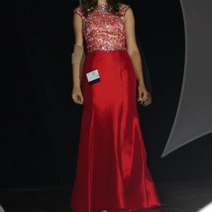 MacDuggal Pageant/Prom size 6