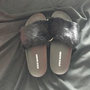 steve madden black fuzzy slides steve madden black fuzzy slides