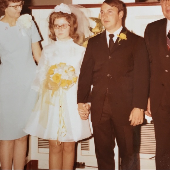 Vintage Handmade 1970 Wedding Mini Dress and Veil - Picture 2 of 8