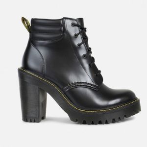 DR. MARTENS PERSEPHONE COLLAR BOOTS