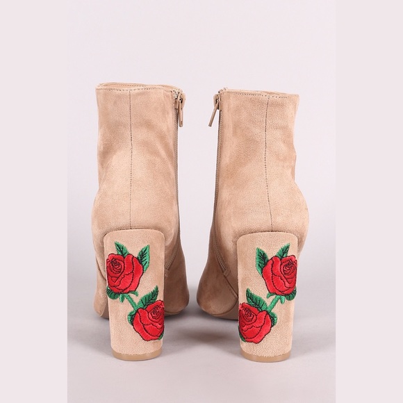 Nude peep toe floral embroidery bootie - Picture 6 of 8