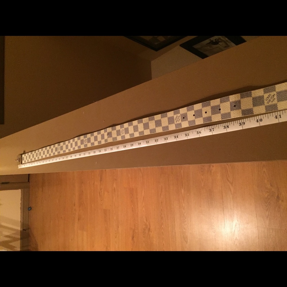 Damier azur Louis Vuitton belt - Picture 2 of 2