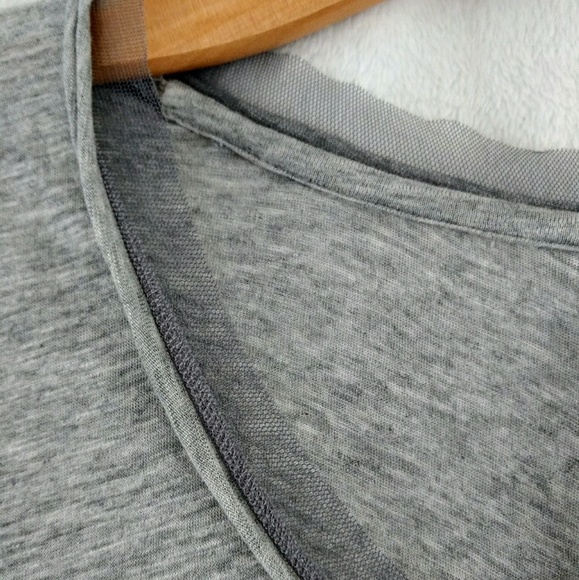 Grey Roses Lauren Conrad T-shirt - Picture 4 of 5