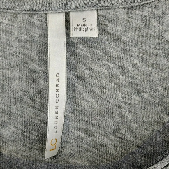 Grey Roses Lauren Conrad T-shirt - Picture 5 of 5