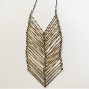 Chevron patterned necklace