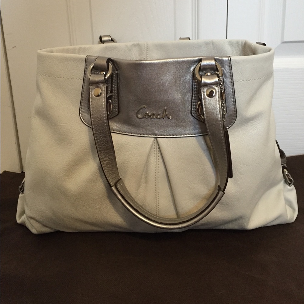 Coach leather bag! Perfect condition!