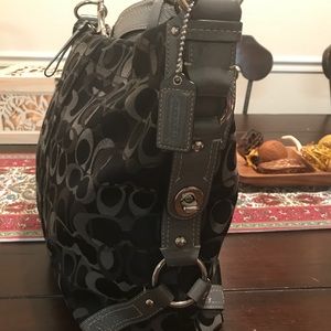 Extra Lrg Signature Coach bag
