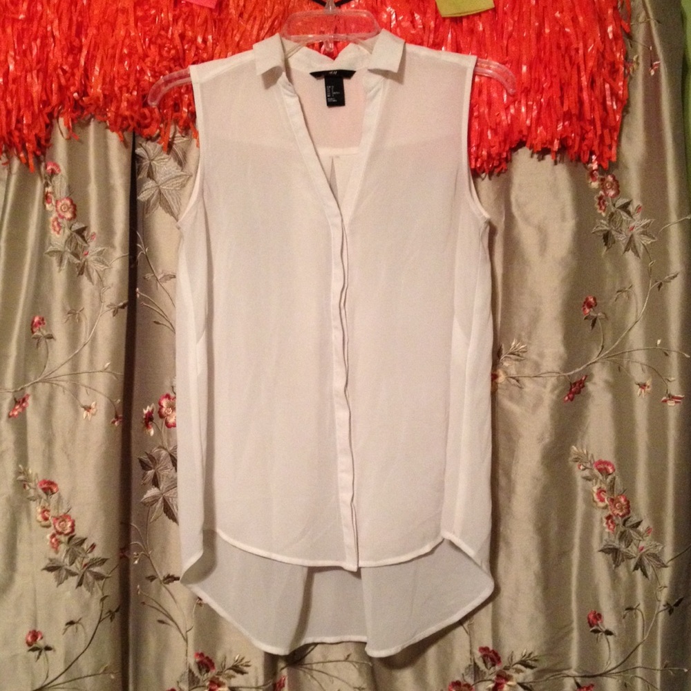💐H&M Sheer Sleeveless Top