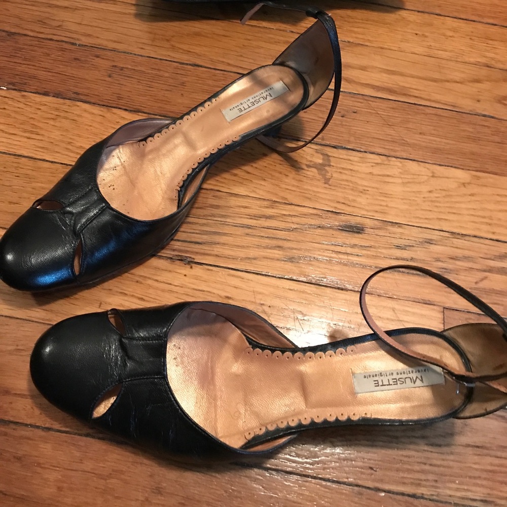 Black leather sandals