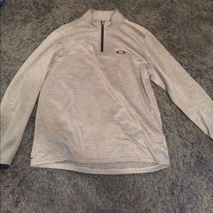 Oakley Pullover