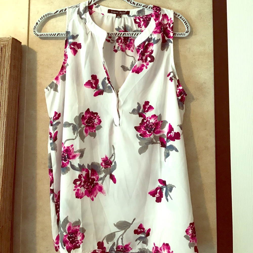 Floral breezy blouse