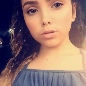 Meet your Posher, Brianna