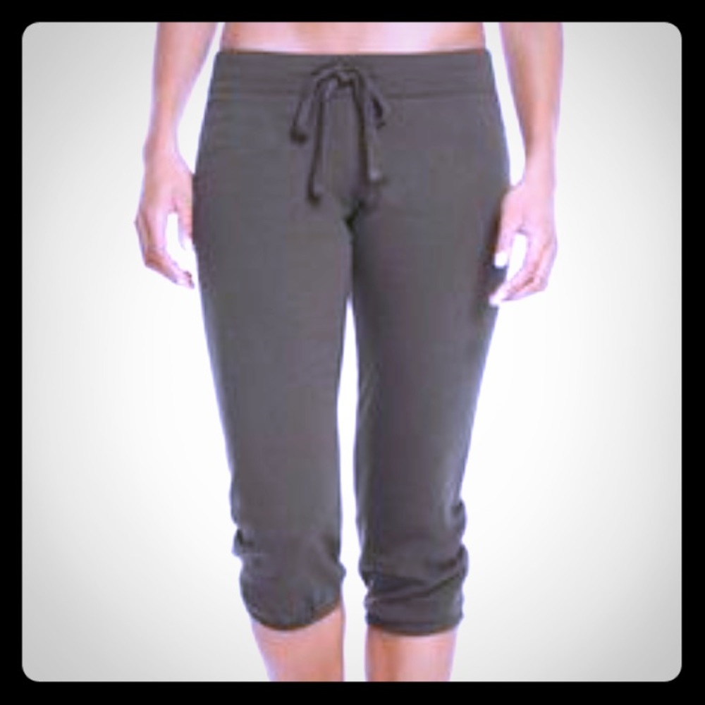 **SOLD** Fabletics Hamilton Sweatpant NWT