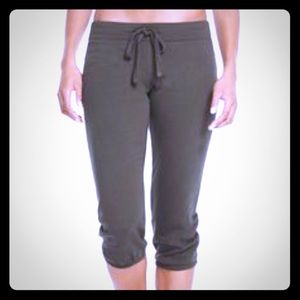 **SOLD** Fabletics Hamilton Sweatpant NWT