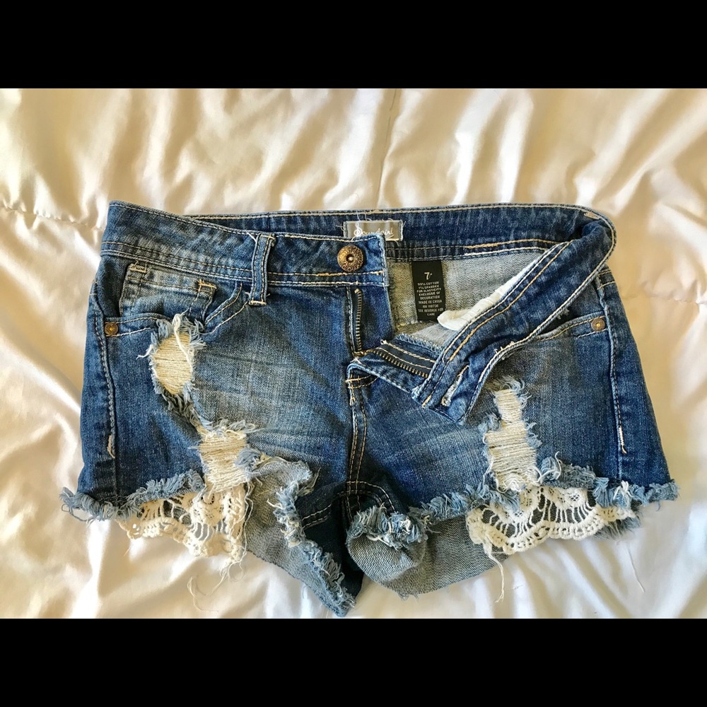 Cute jean shorts