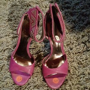 SOLD!!! Carlos Santana heels