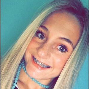 Meet your Posher, Maddie