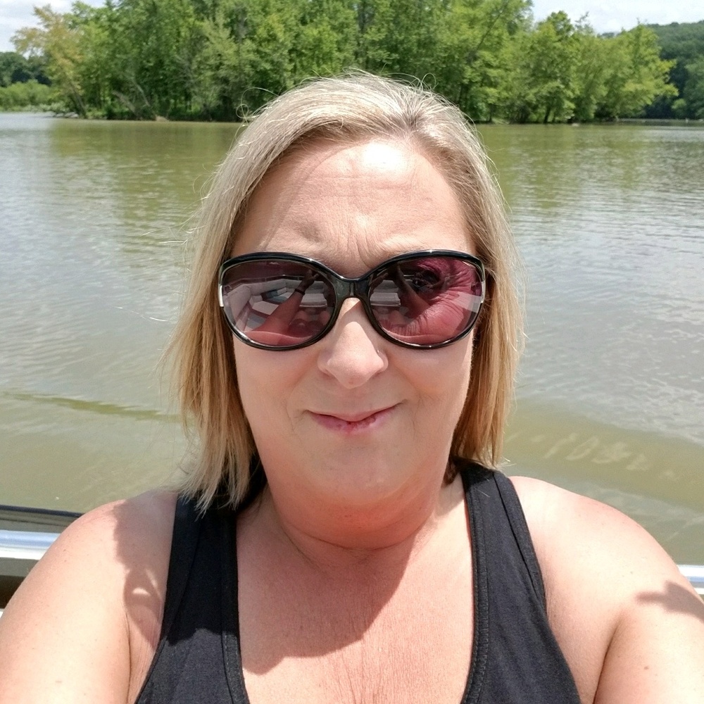 Meet your Posher, Dana