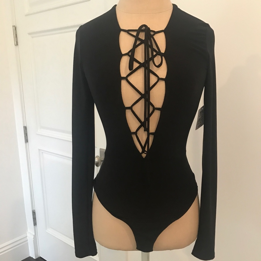 BLACK BODYSUIT