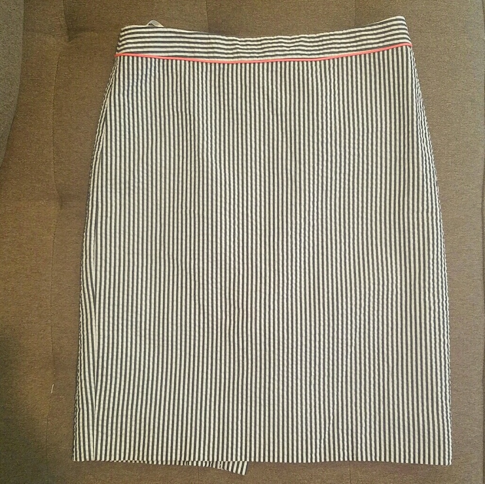 J. CREW The Pencil Skirt Size 2