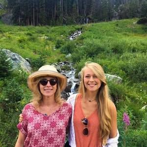 Meet your Posher, Avery