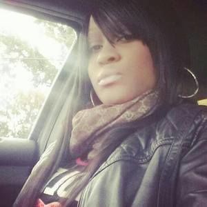 Meet your Posher, Latoya