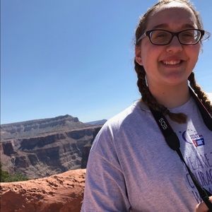 Meet your Posher, Savannah