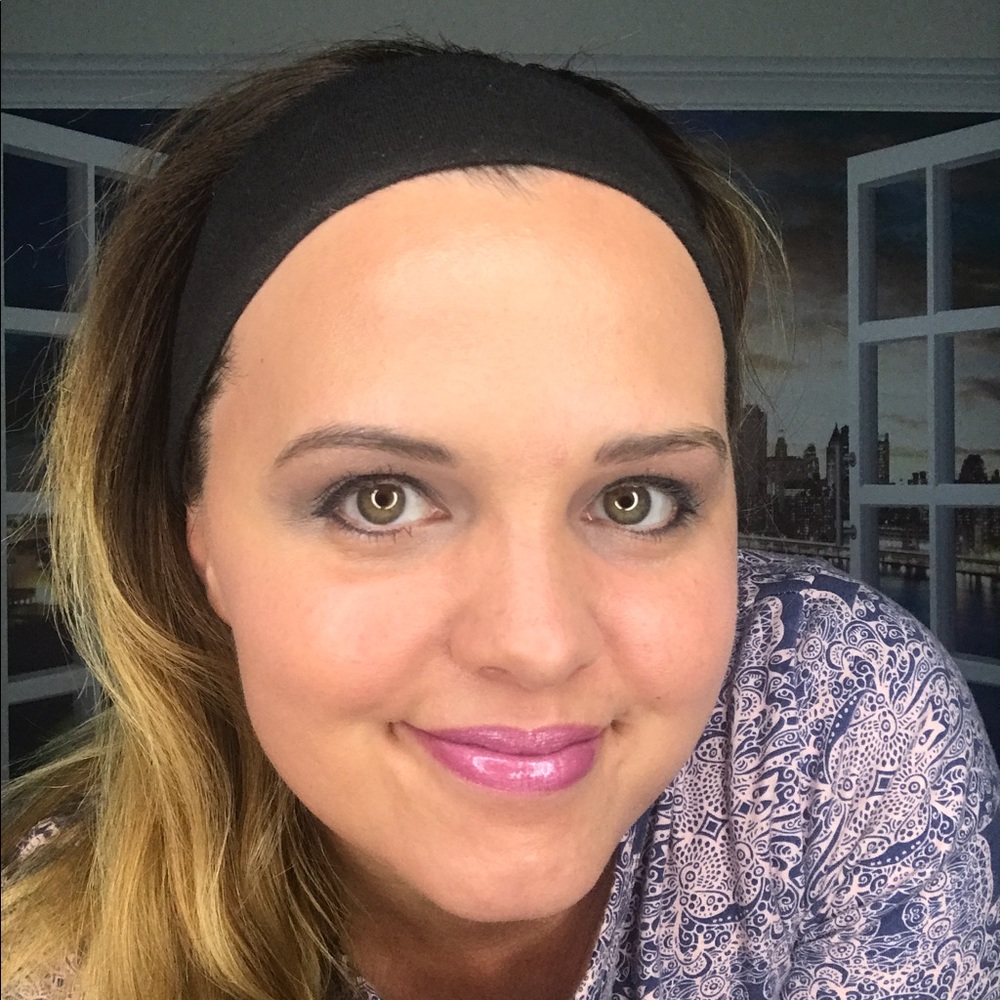 Meet your Posher, Sharae