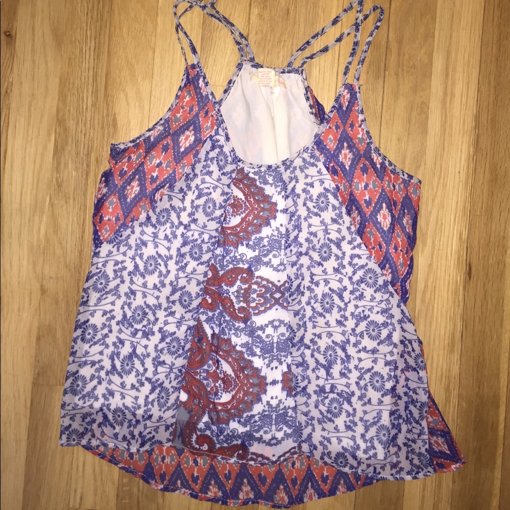 ⚡️2 for 15⚡️ Beautiful Patterned Boho Top