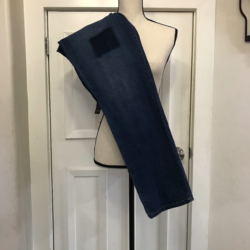 Style & Co Slim Leg Jeans - Picture 7 of 8