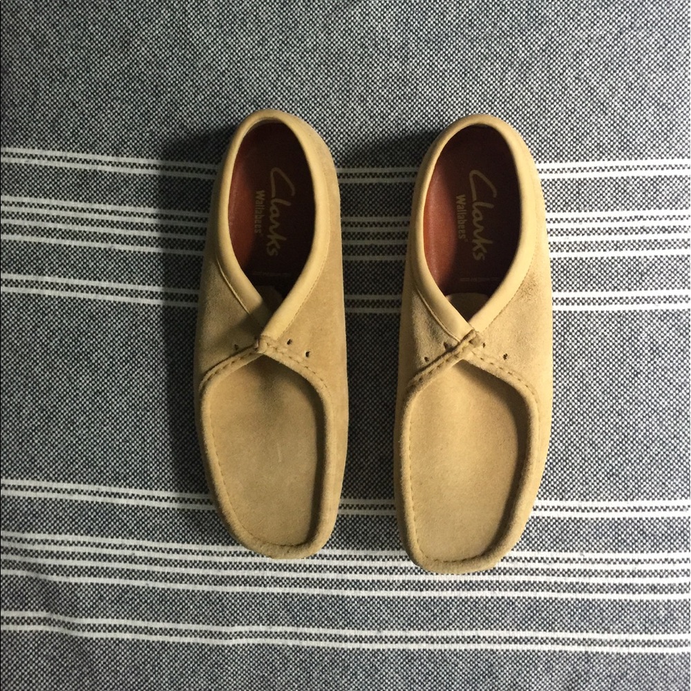 Clarks Wallabees