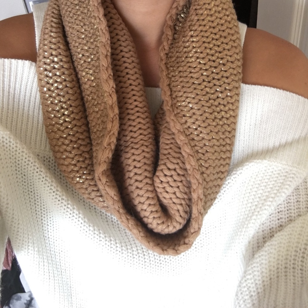 NEW BCBG infinity scarf